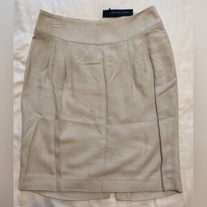 New with tags Limited Luxe beige lined pencil skirt with side zip size 0